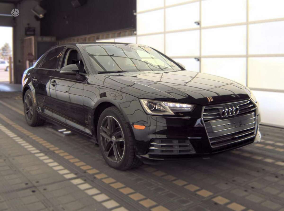 Audi A4, 2.0 l., Седан