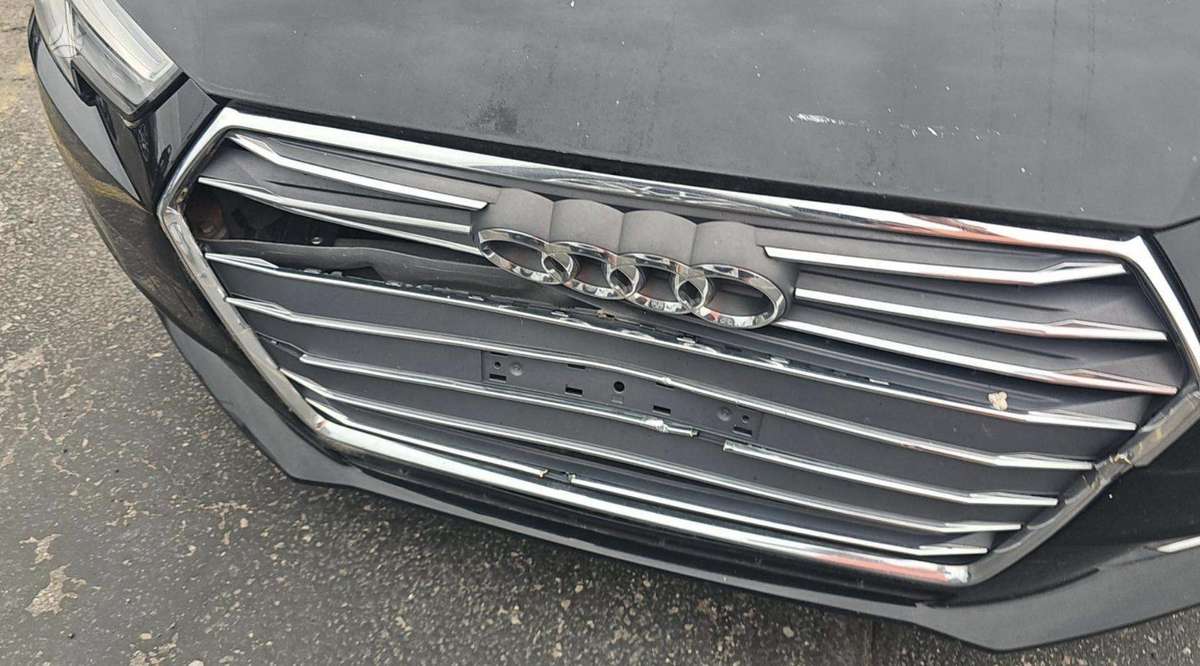 Audi A4, 2.0 l., Седан