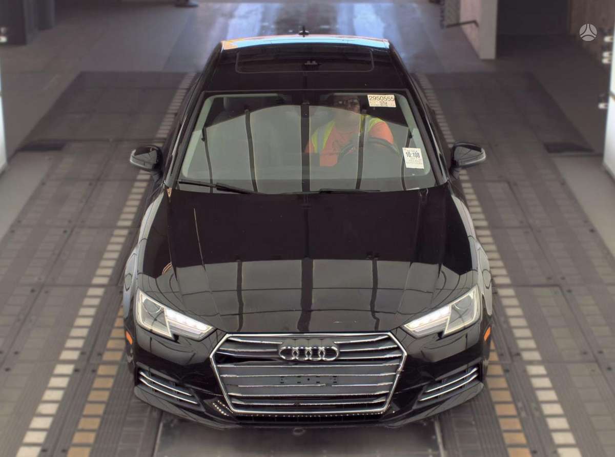 Audi A4, 2.0 l., Седан