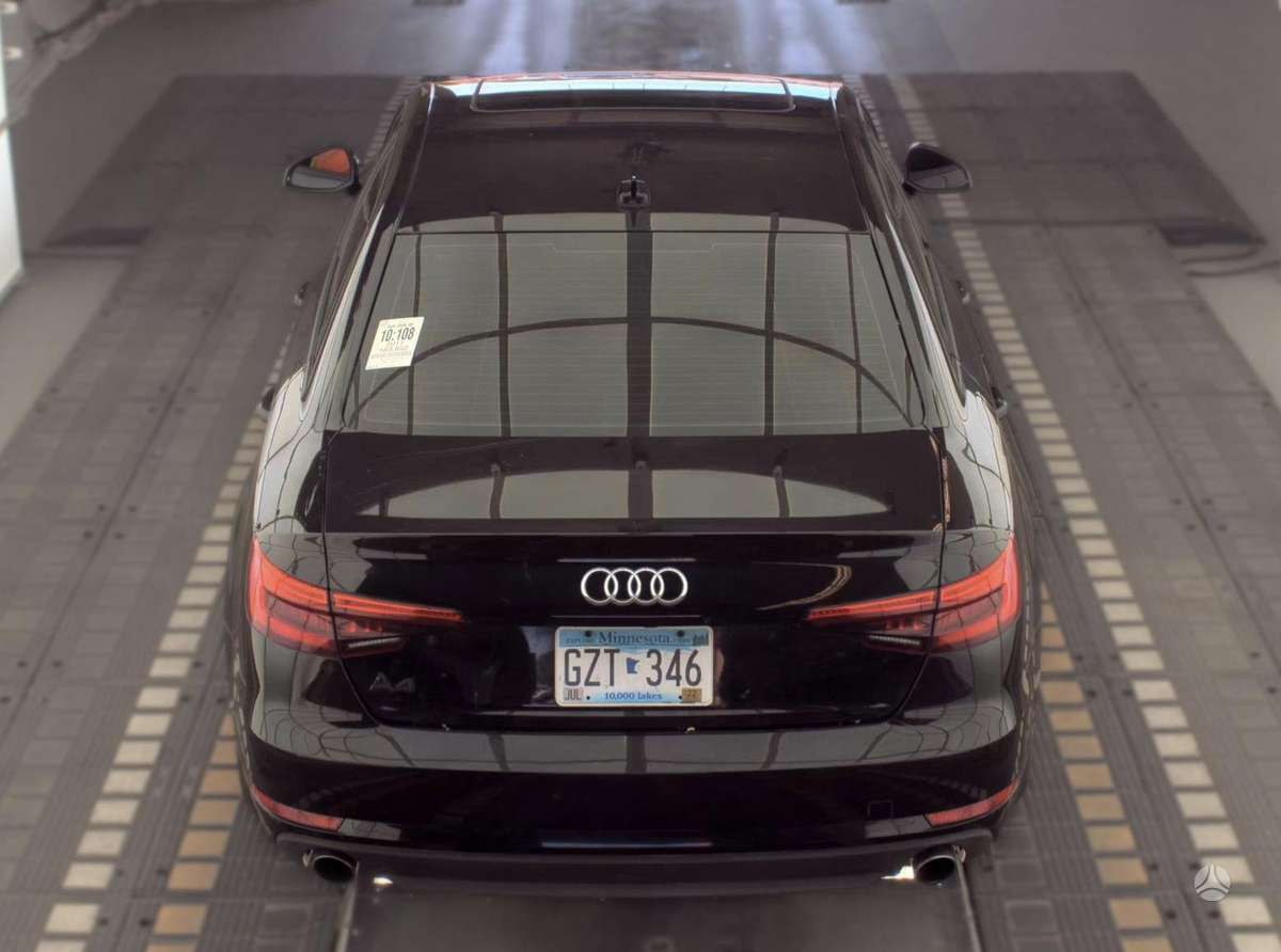 Audi A4, 2.0 l., Седан