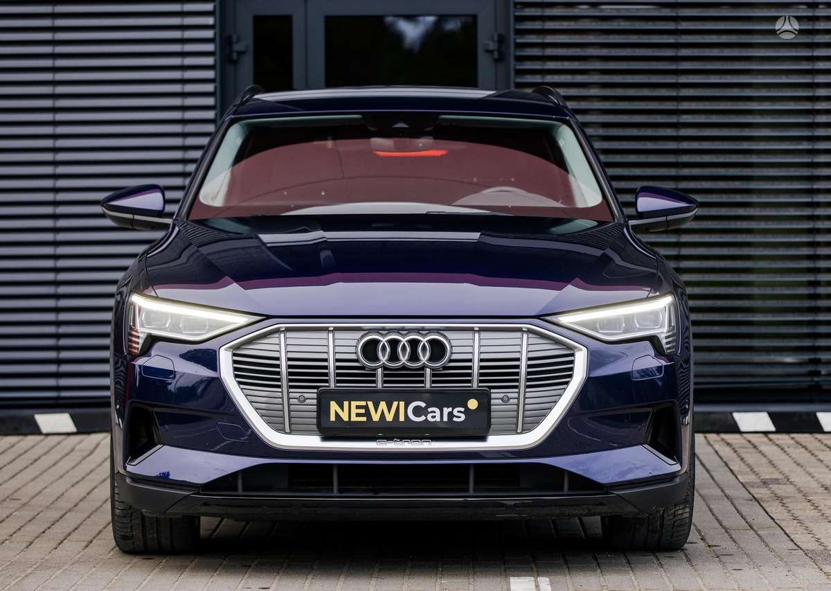 Audi e-tron, 95 kWh, off-road / crossover