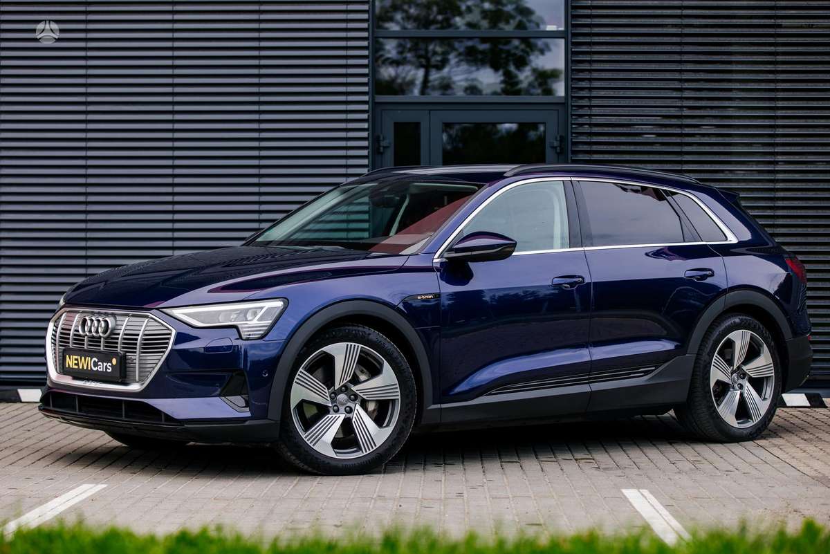 Audi e-tron, 95 kWh, off-road / crossover