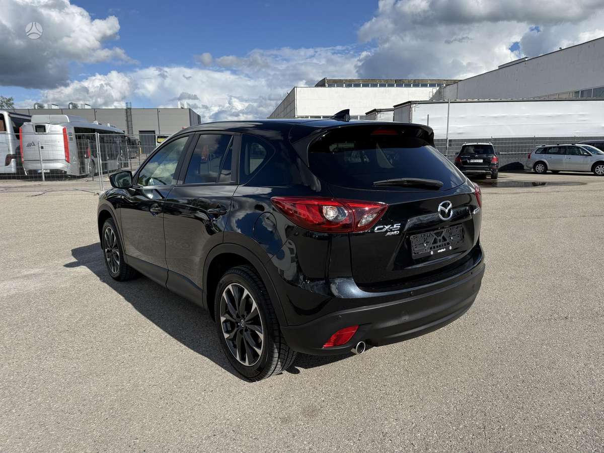 Mazda CX-5, 2.2 l., off-road / crossover
