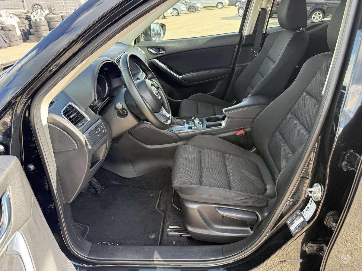 Mazda CX-5, 2.2 l., off-road / crossover