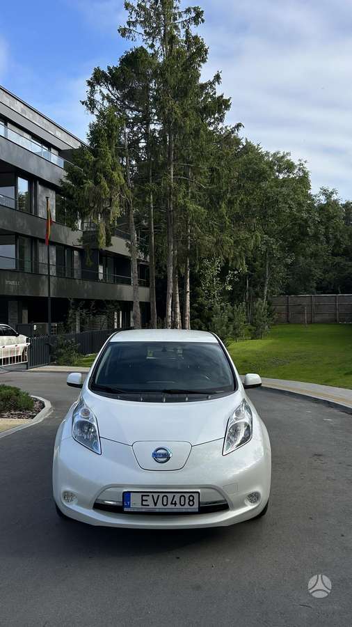 Nissan Leaf, hečbekas
