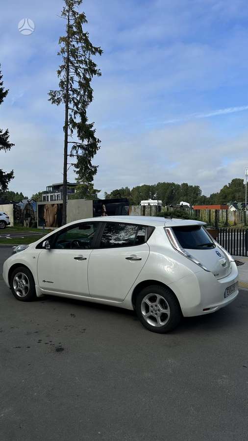 Nissan Leaf, hečbekas