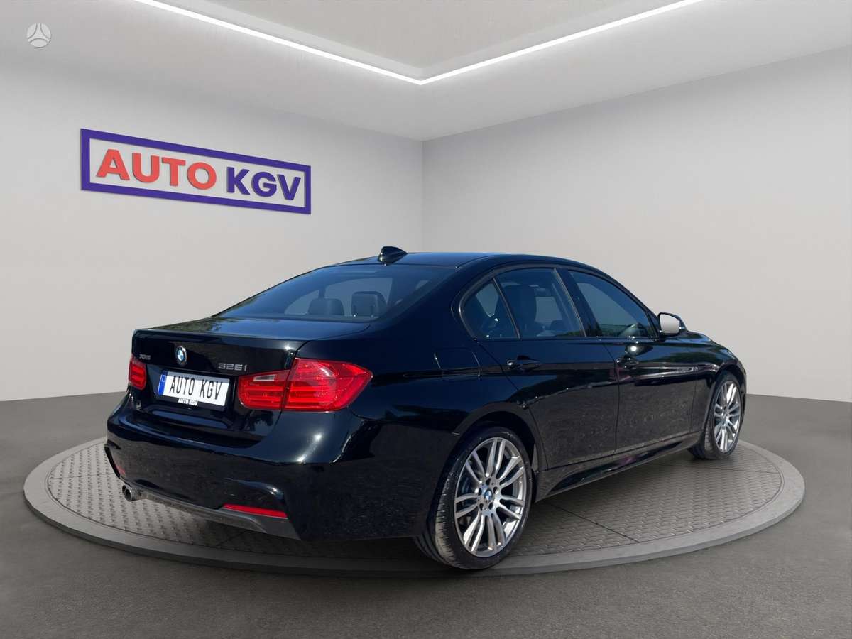 BMW 328, 2.0 l., Седан
