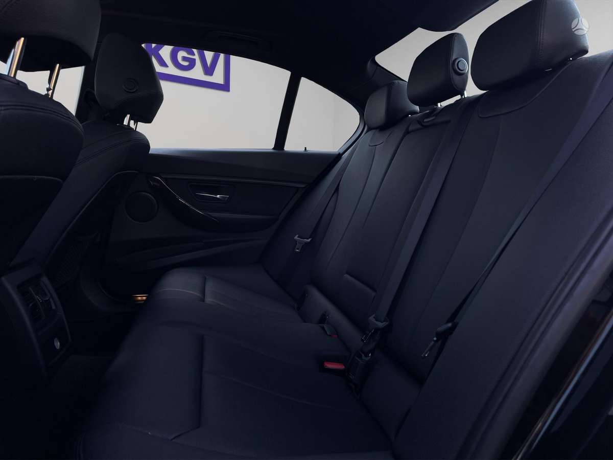 BMW 328, 2.0 l., Седан