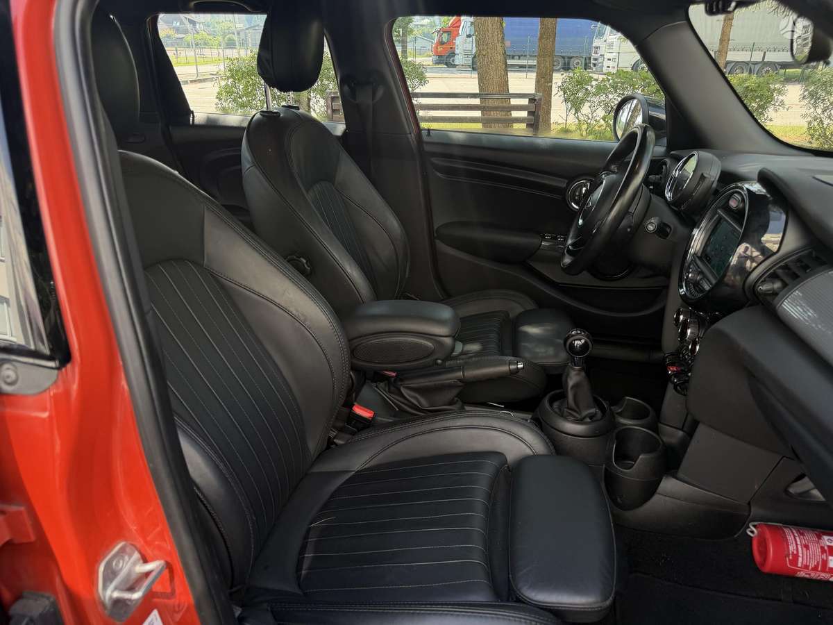 Mini Cooper, 1.5 l., Хэтчбек