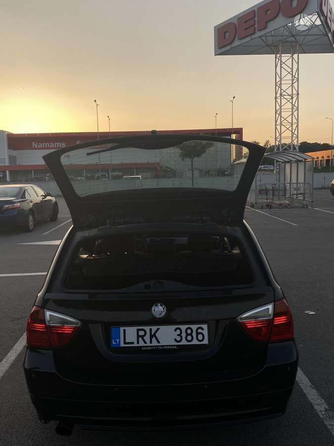 BMW 320, 2.0 l., wagon