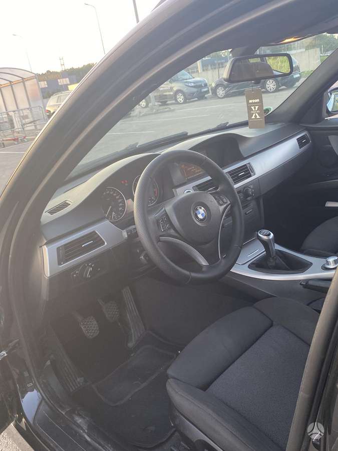 BMW 320, 2.0 l., wagon