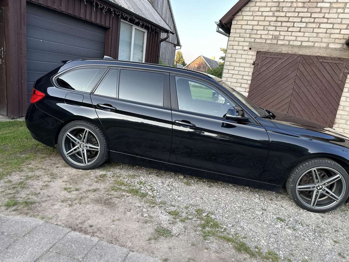 BMW 318, 2.0 l., wagon