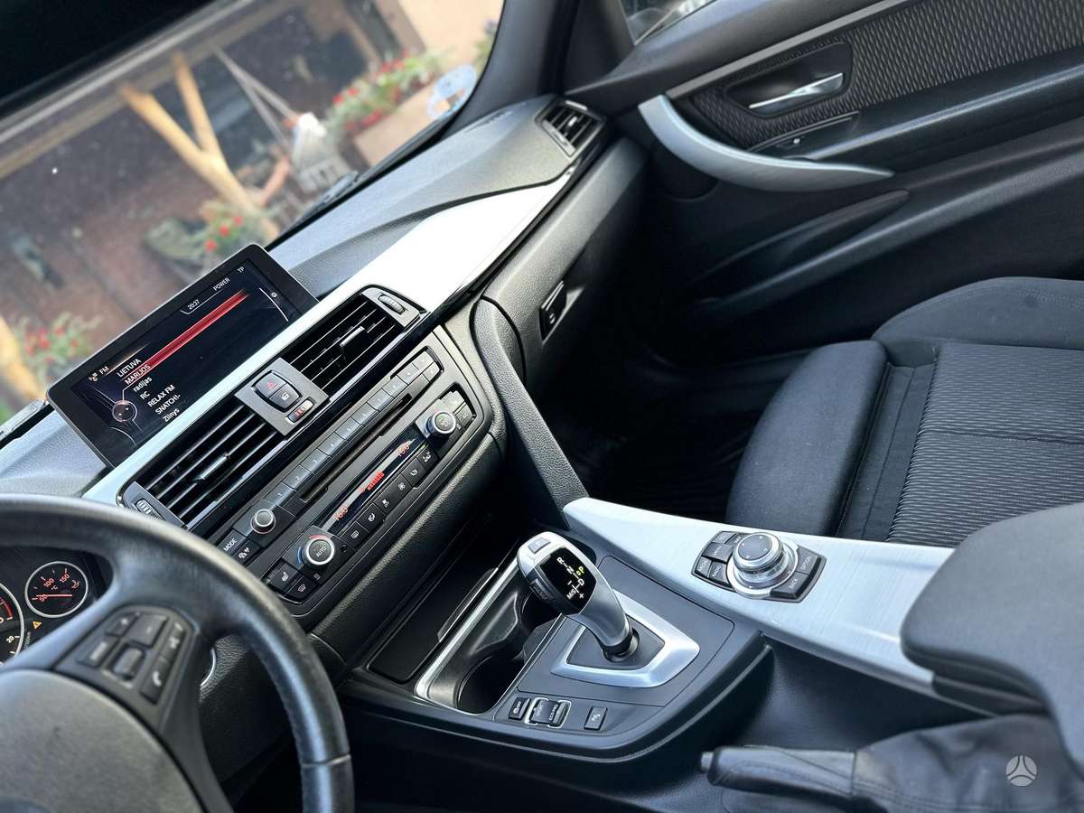 BMW 318, 2.0 l., wagon