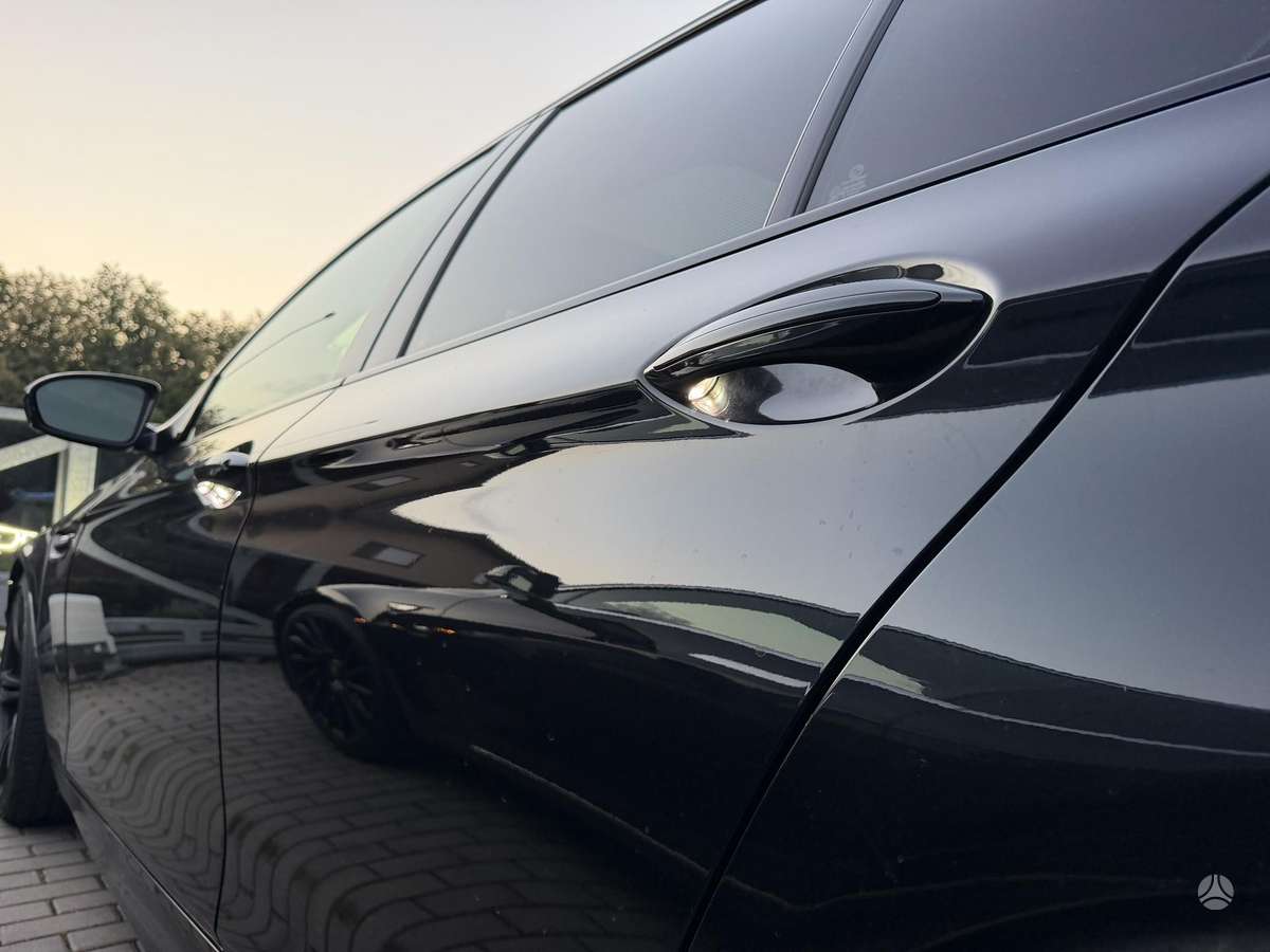 BMW M5, 4.4 l., Седан