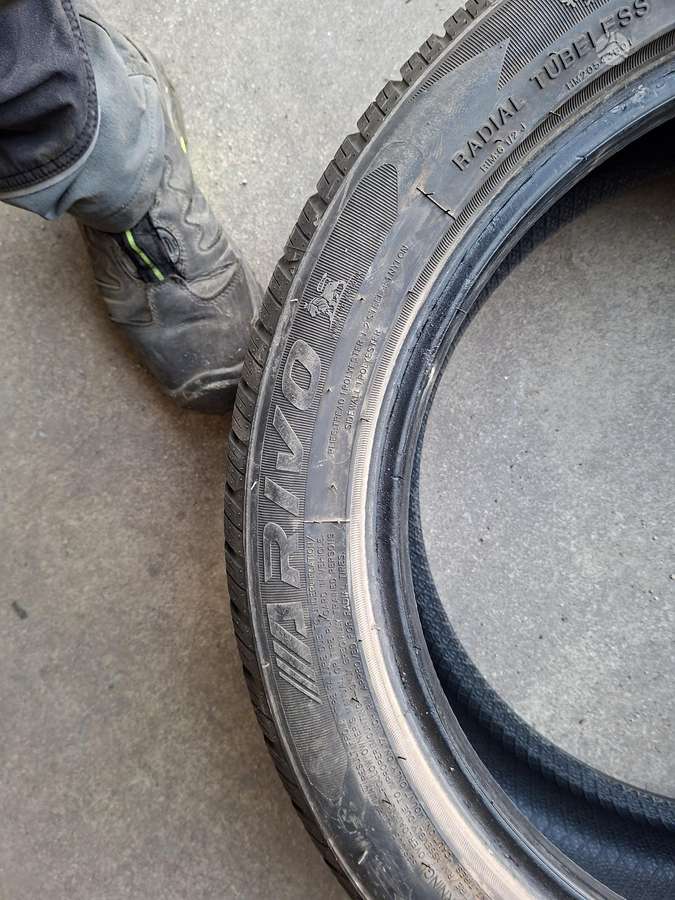 ARIVO, winter 205/50 R17
