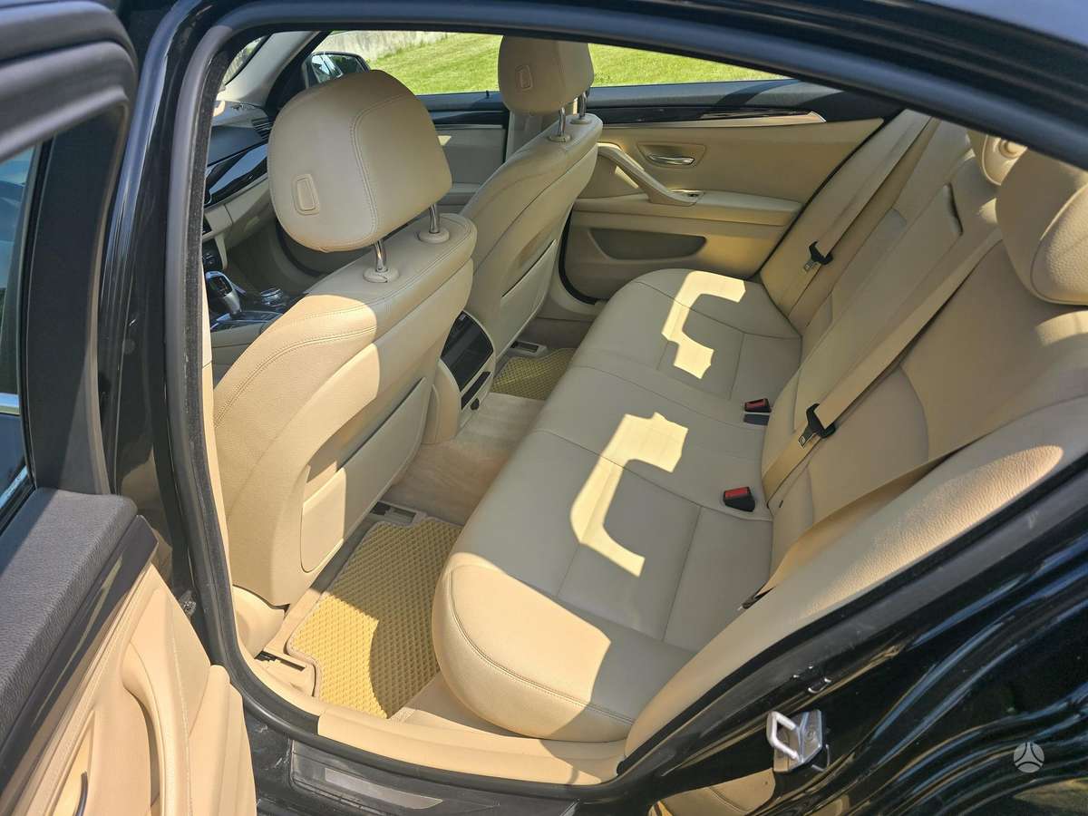 BMW 520, 2.0 l., Седан