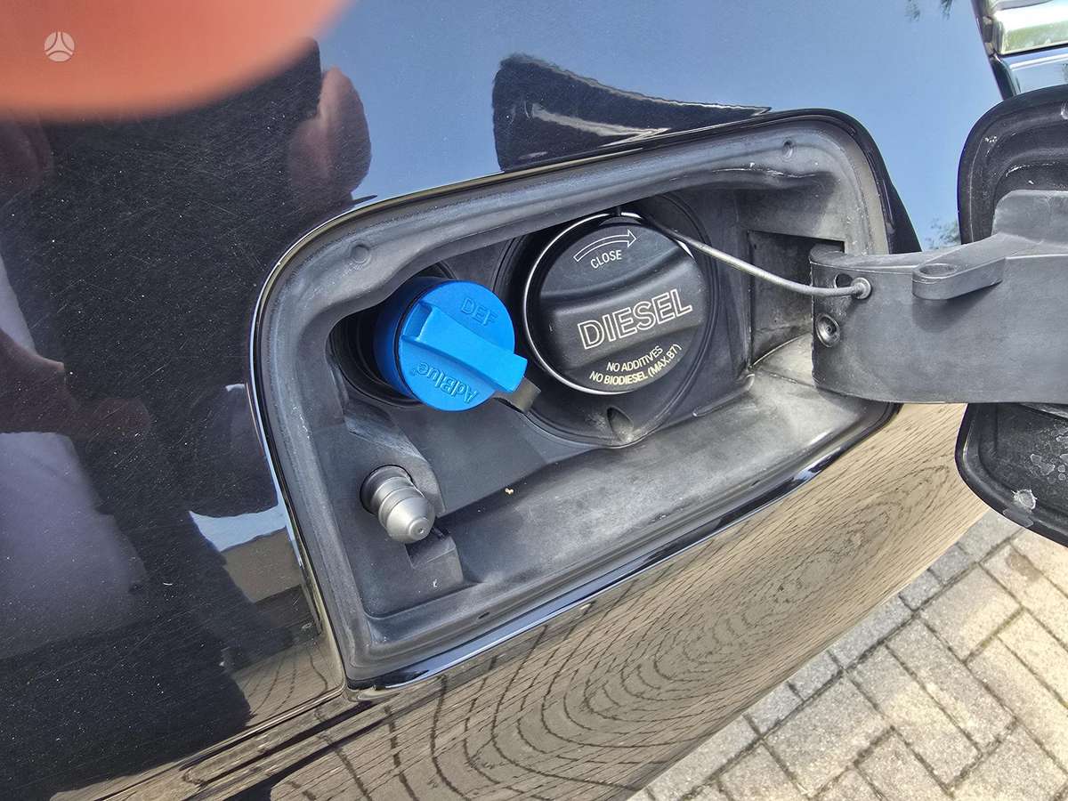 BMW 520, 2.0 l., Седан