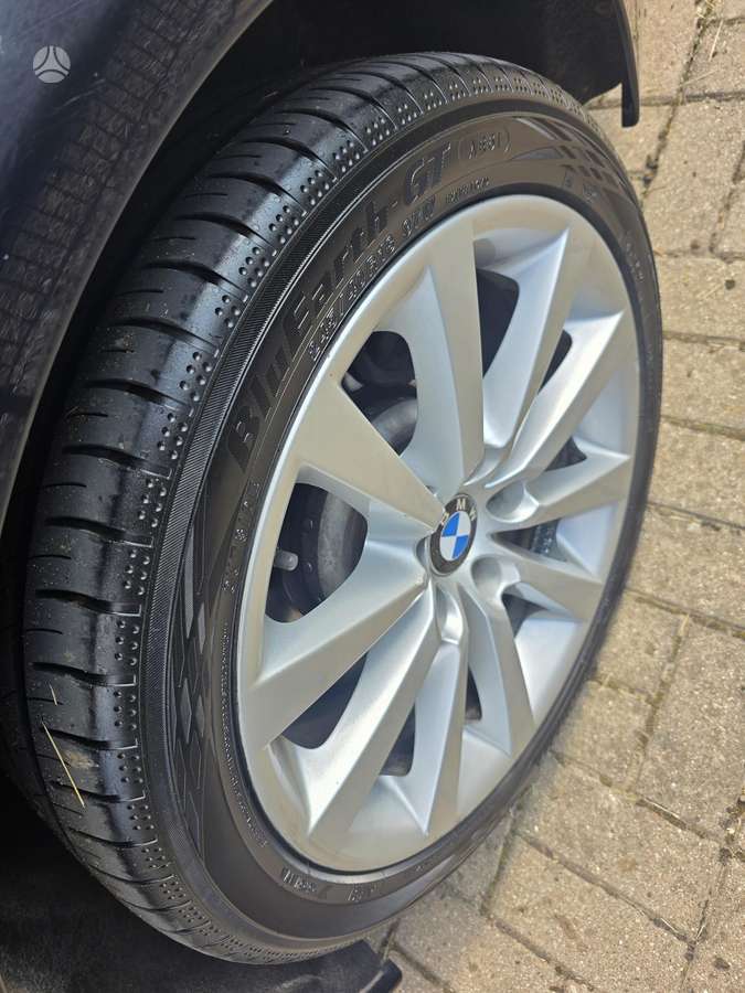 BMW 520, 2.0 l., Седан