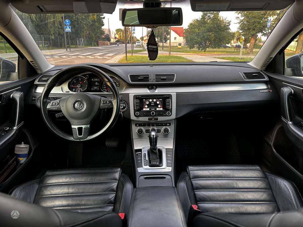 Volkswagen Passat, 2.0 l., Универсал