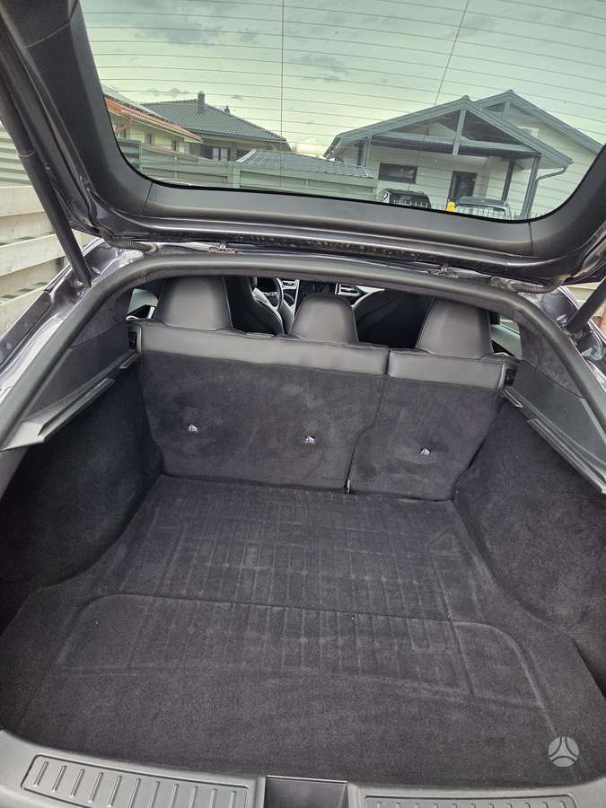 Tesla Model S, 75 kWh, hatchback