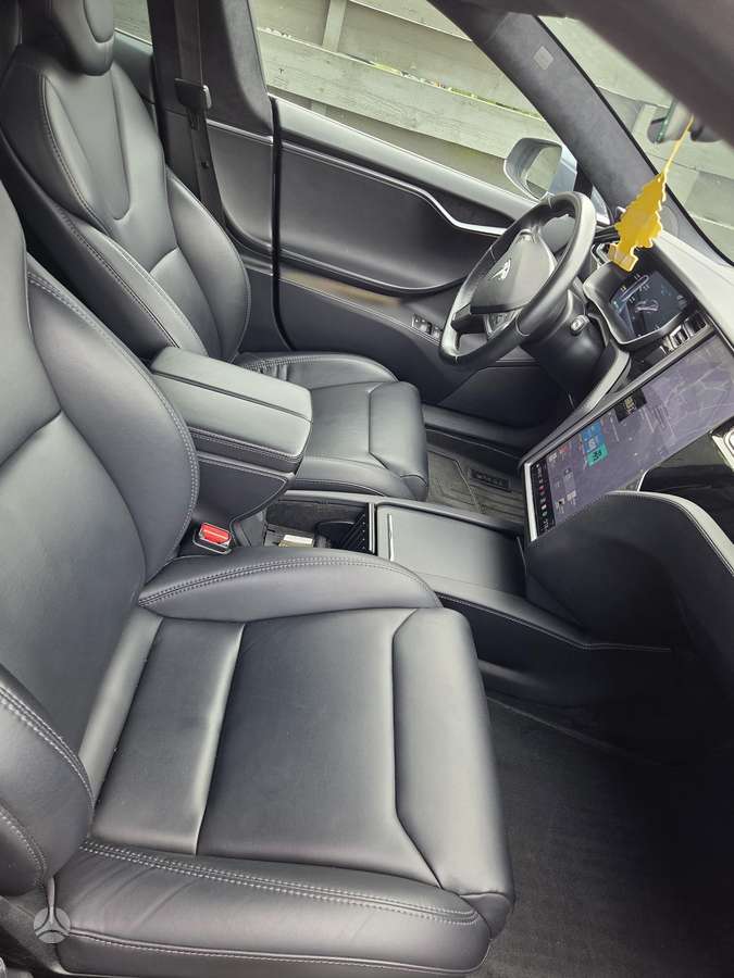 Tesla Model S, 75 кВт·ч, Хэтчбек
