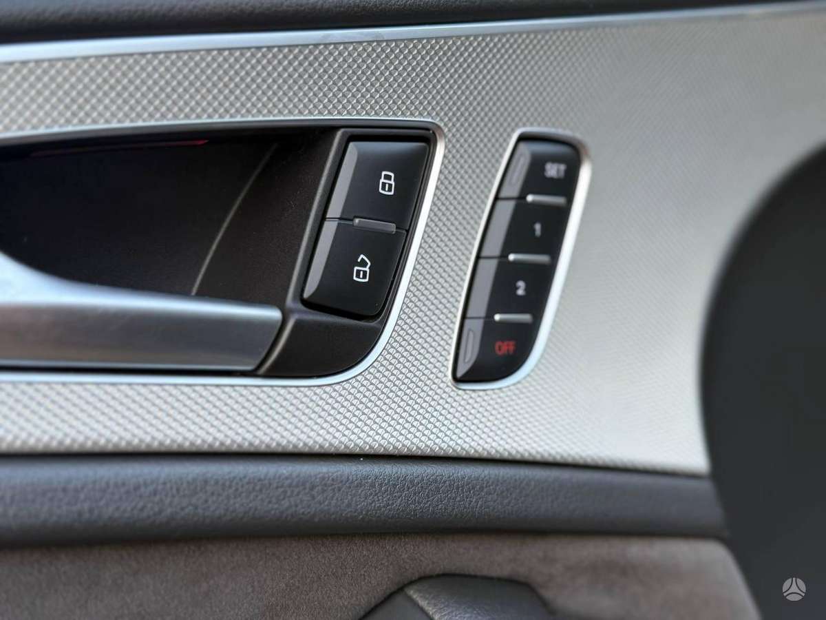 Audi A6, 3.0 l., universalas