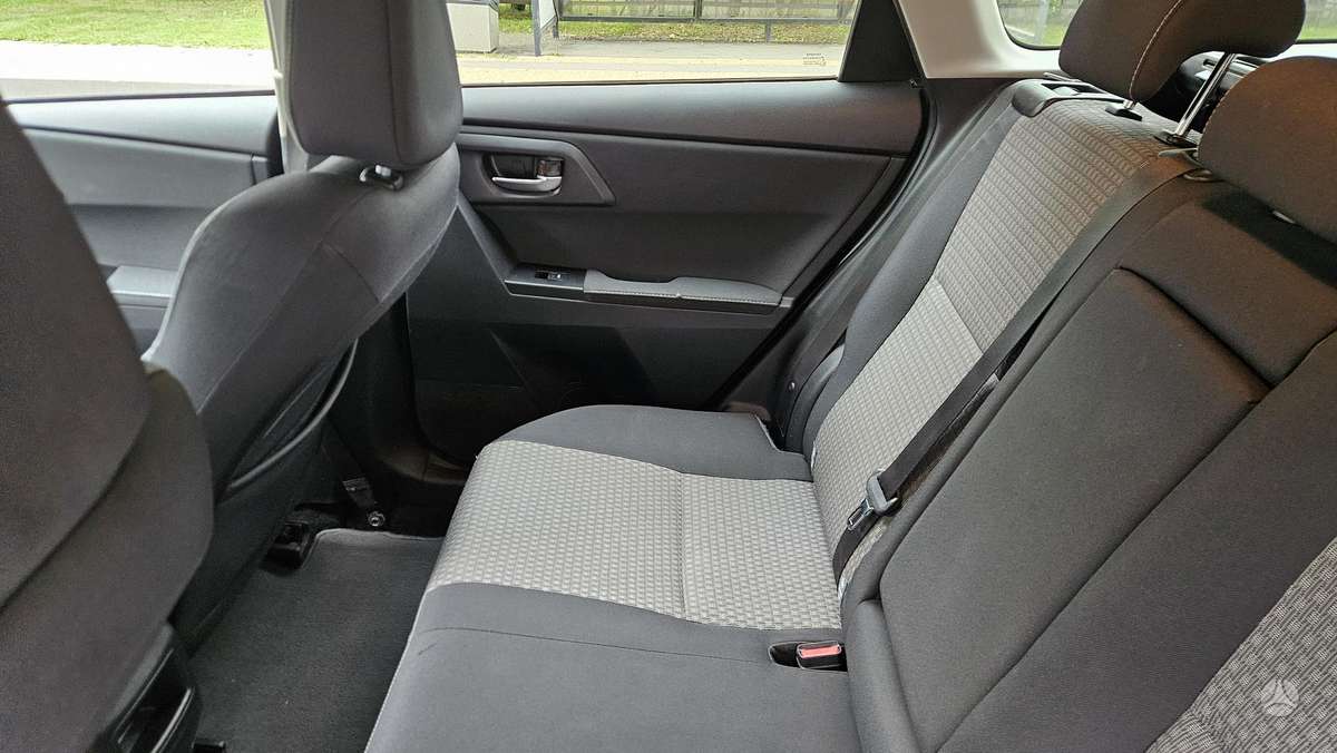 Toyota Auris, 1.6 l., Универсал