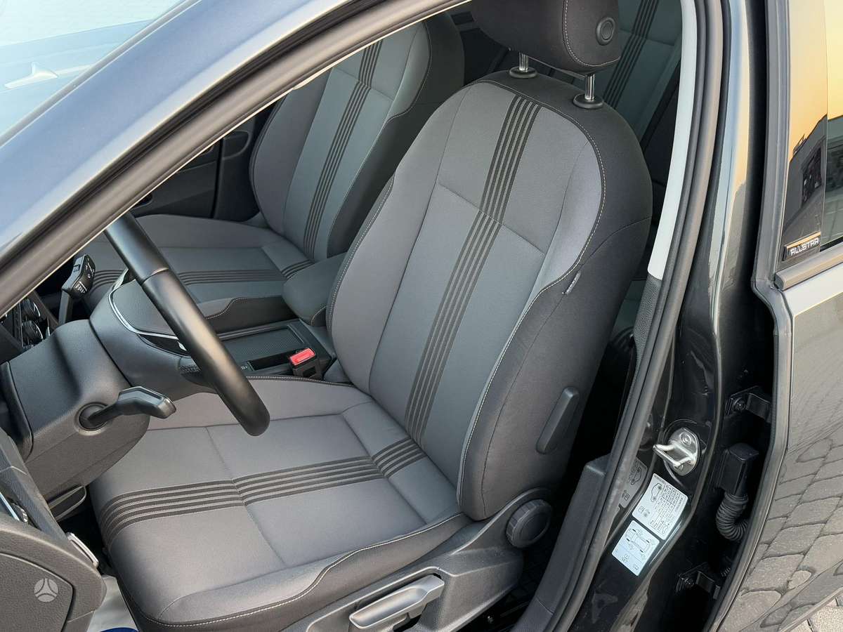Volkswagen Golf, 1.6 l., Универсал