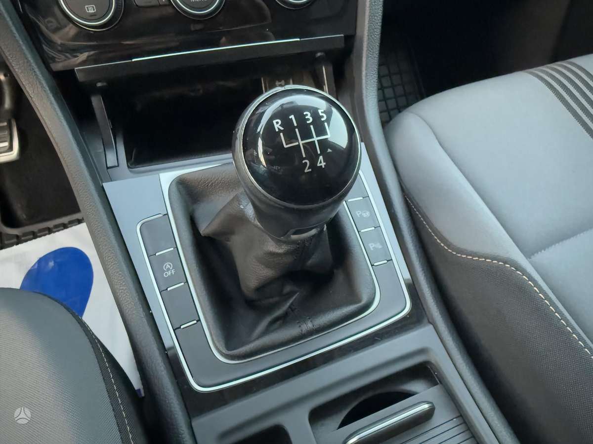 Volkswagen Golf, 1.6 l., Универсал