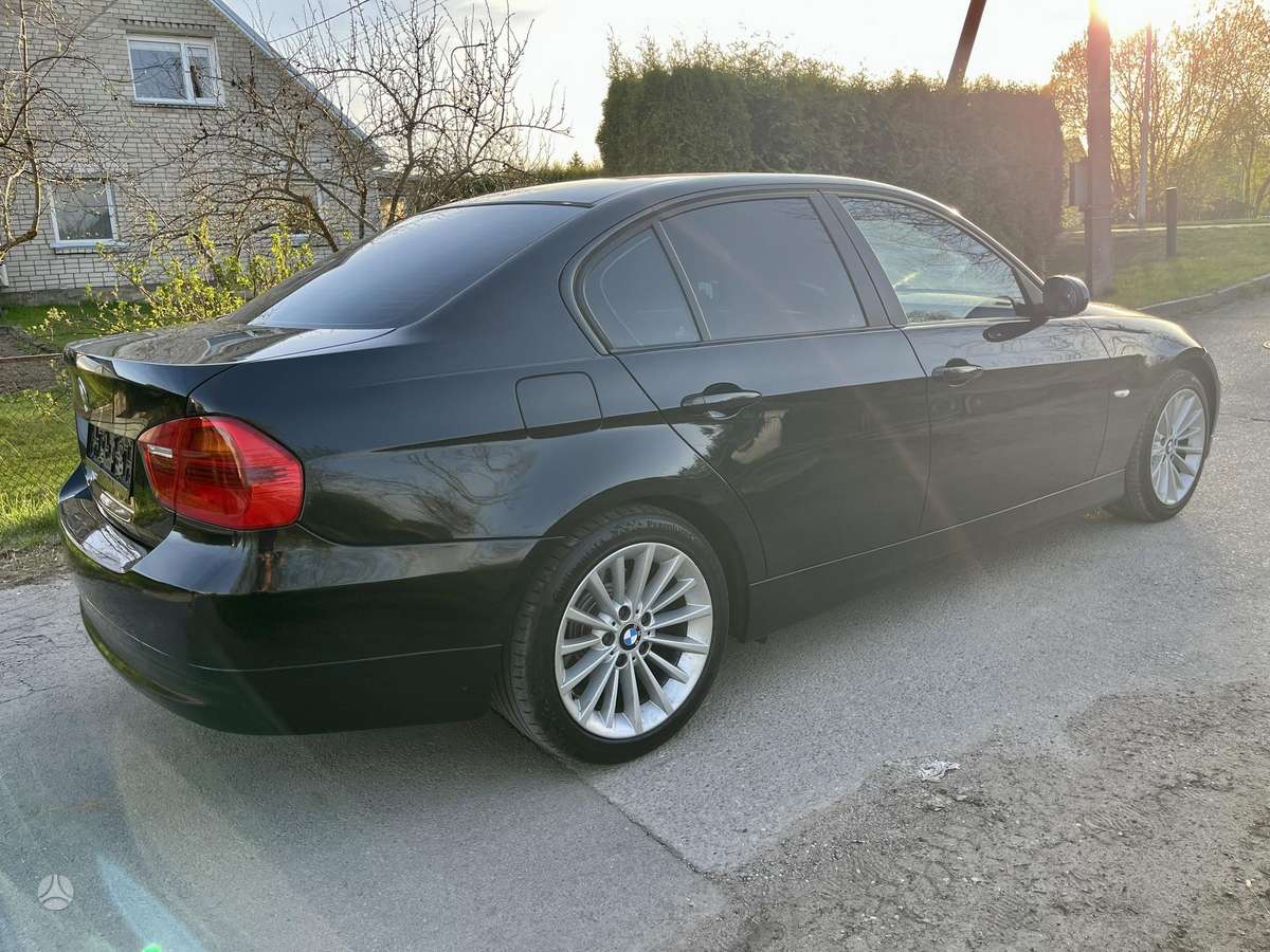 BMW 320, 2.0 l., Седан