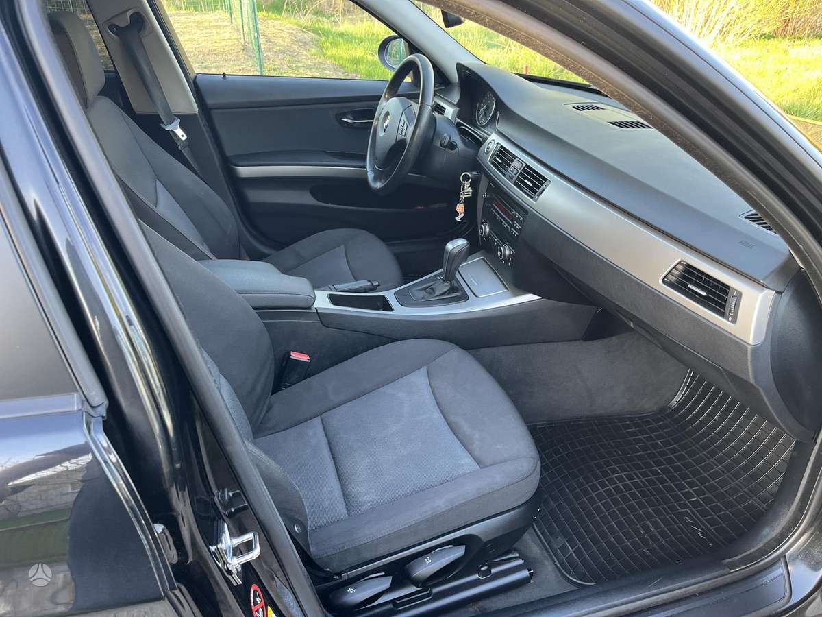BMW 320, 2.0 l., sedanas
