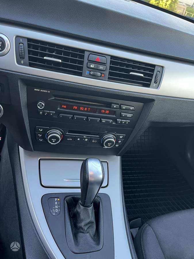 BMW 320, 2.0 l., sedanas