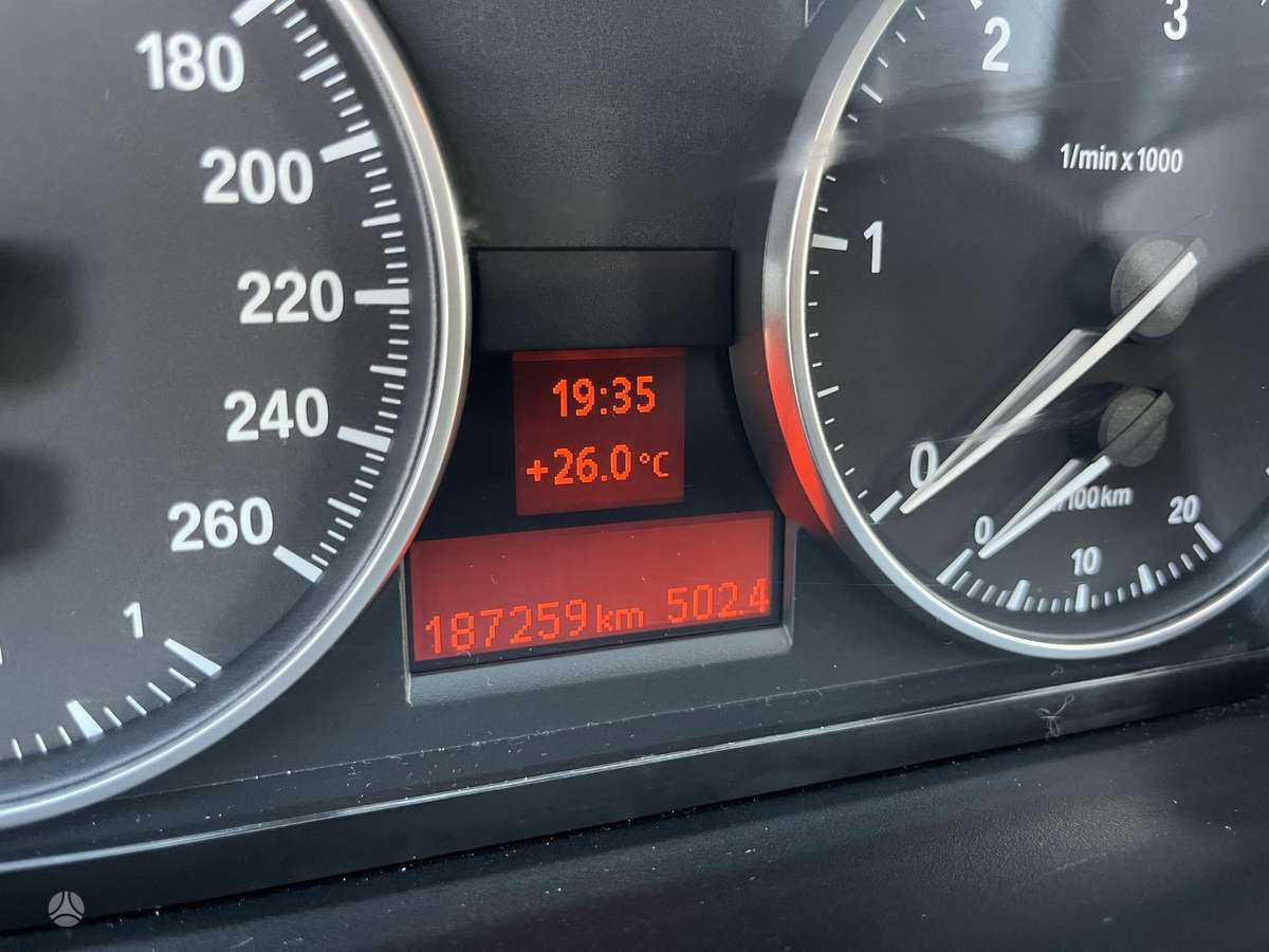 BMW 320, 2.0 l., sedanas