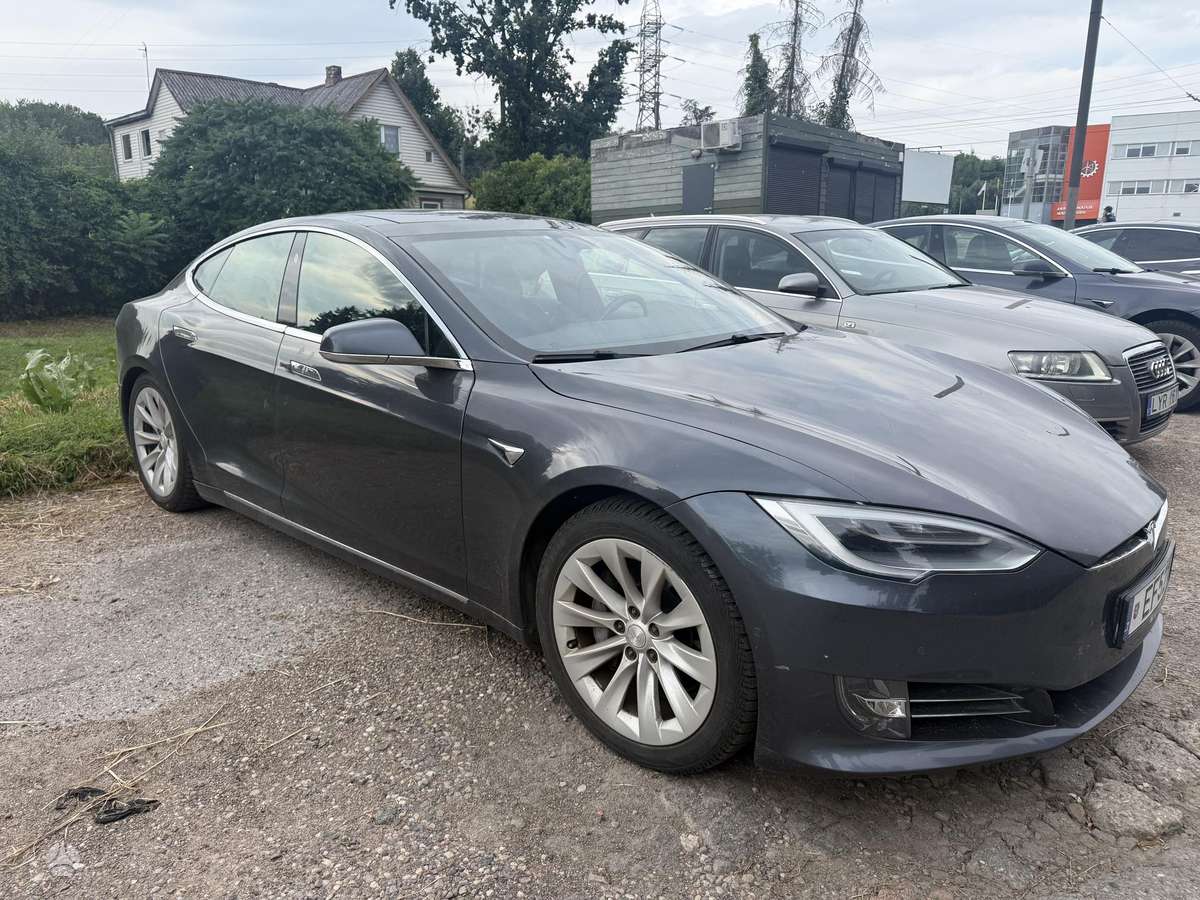 Tesla Model S, 75 kWh, hečbekas