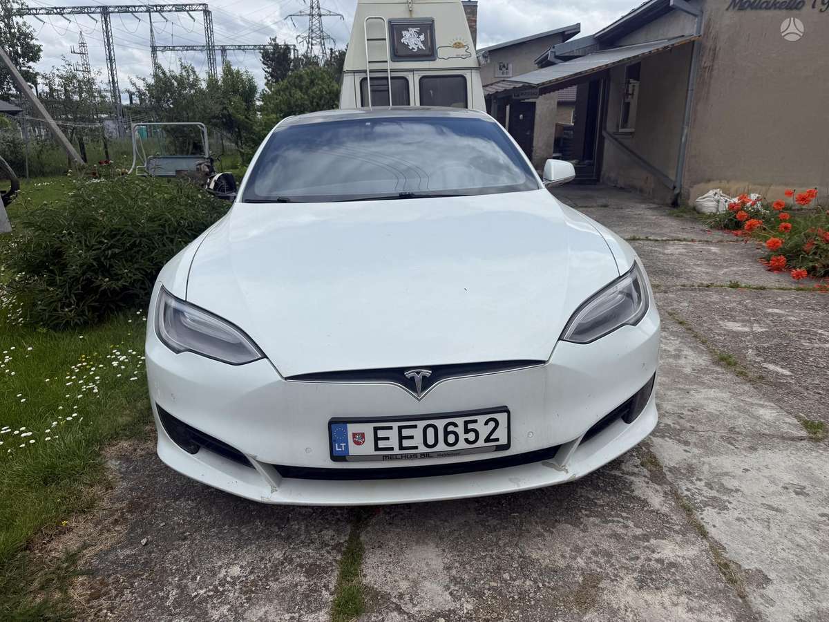 Tesla Model S, 75 kWh, hečbekas