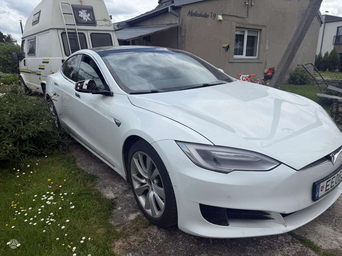 Tesla Model S, 75 kWh, hečbekas