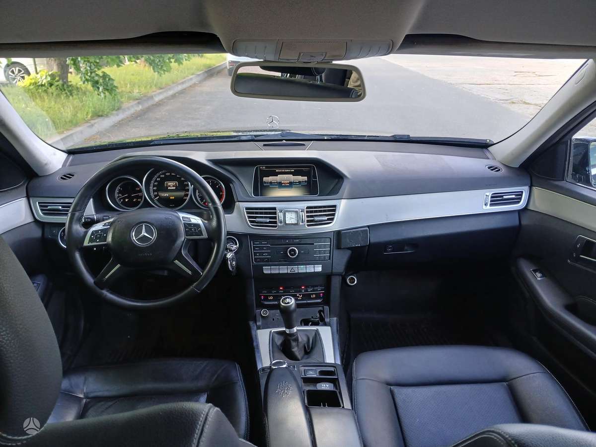 Mercedes-Benz E200, 2.1 l., Универсал