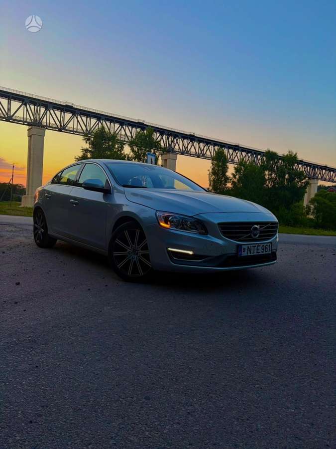 Volvo S60, 2.0 l., Седан