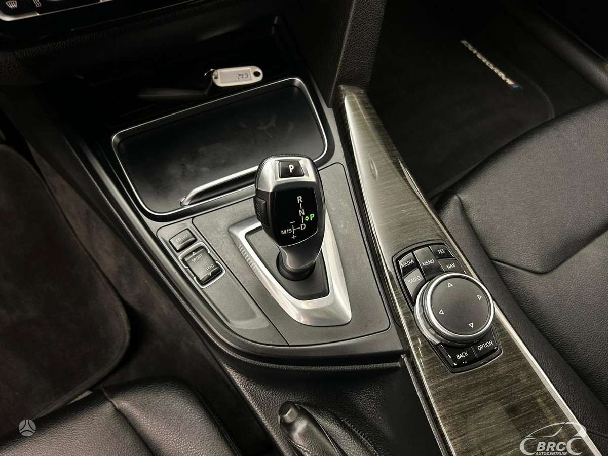BMW 320, 2.0 l., Седан
