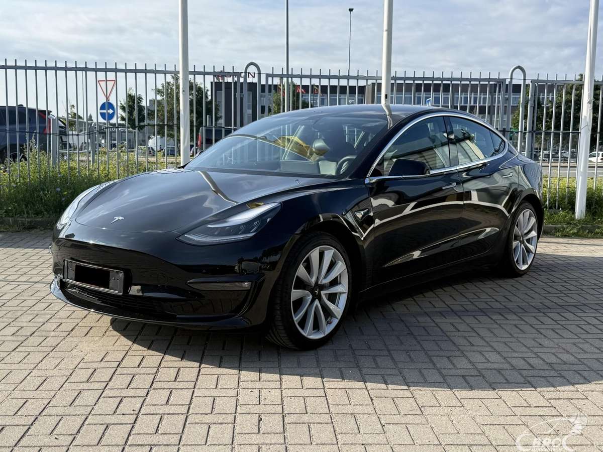 Tesla Model 3, 80 кВт·ч, Седан