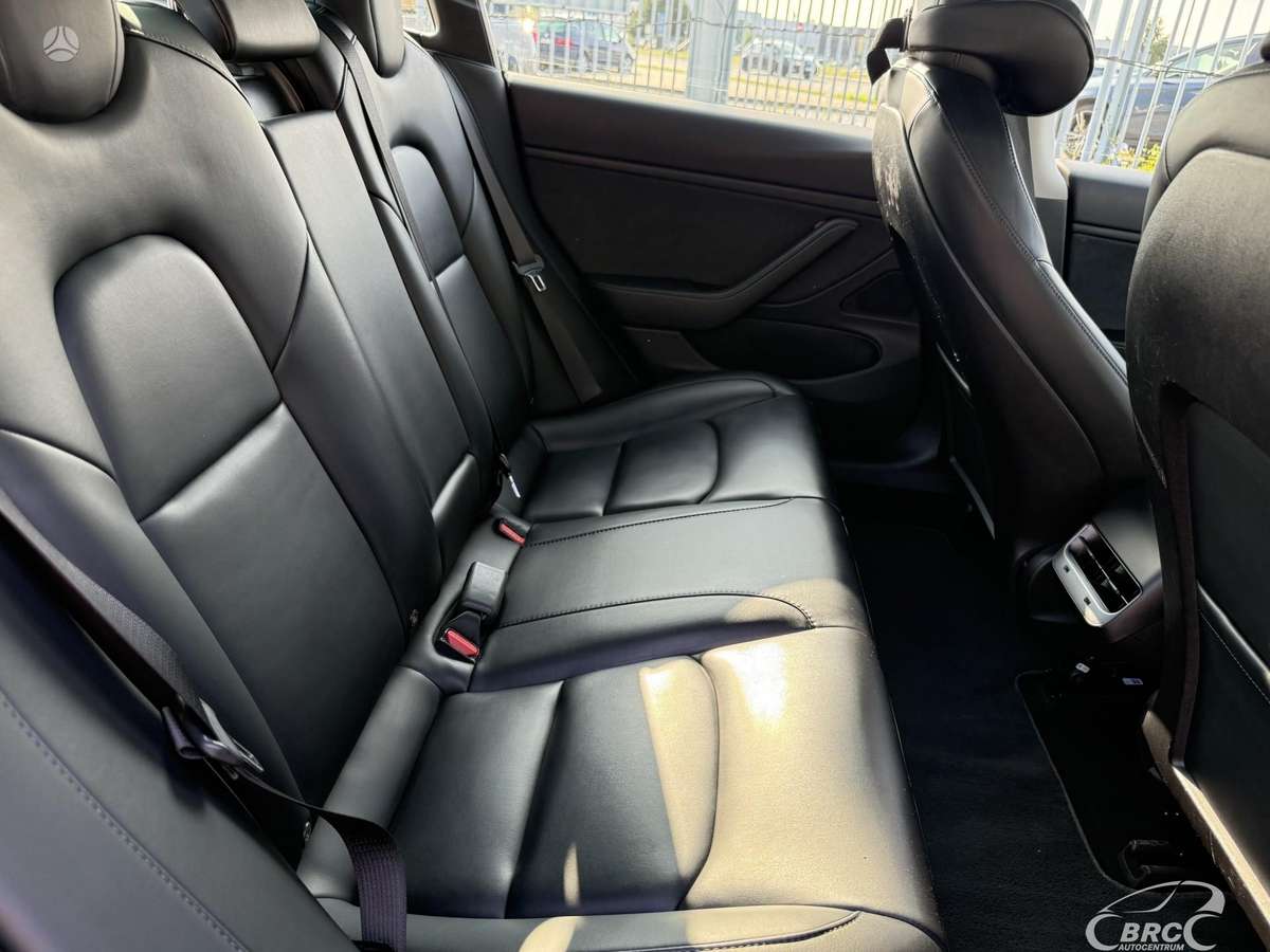 Tesla Model 3, 80 кВт·ч, Седан