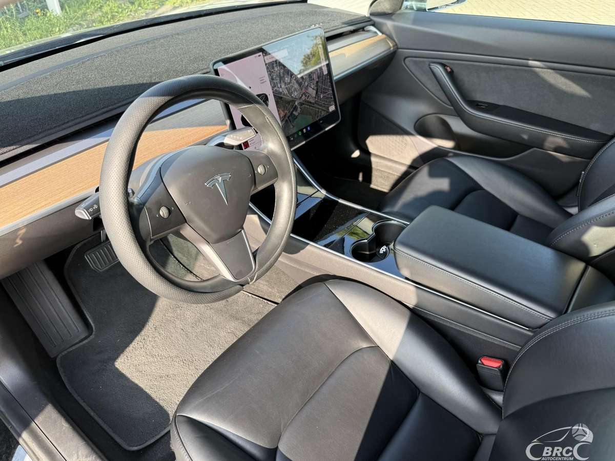 Tesla Model 3, 80 кВт·ч, Седан
