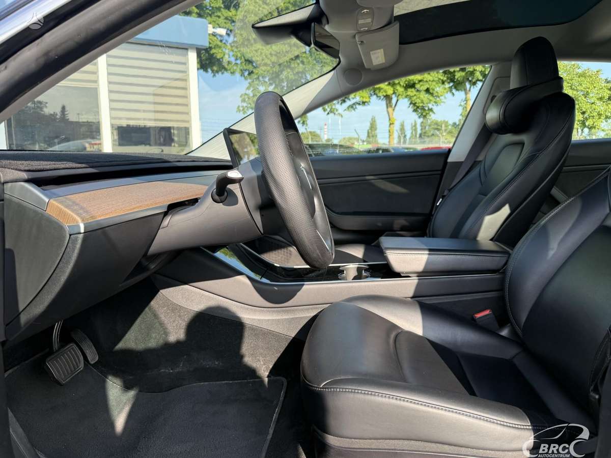 Tesla Model 3, 80 кВт·ч, Седан