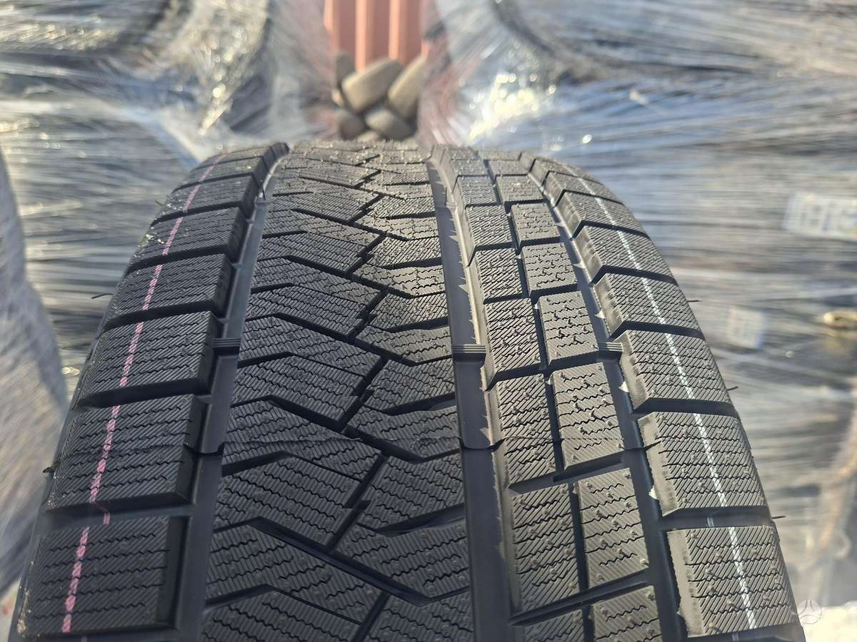 Triangle PL 02, žieminės 245/45 R19