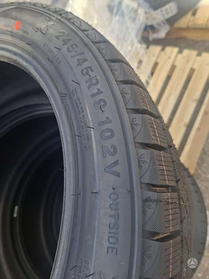 Triangle PL 02, winter 245/45 R19