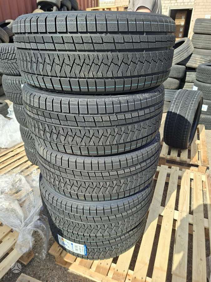 Triangle, žieminės 245/40 R20