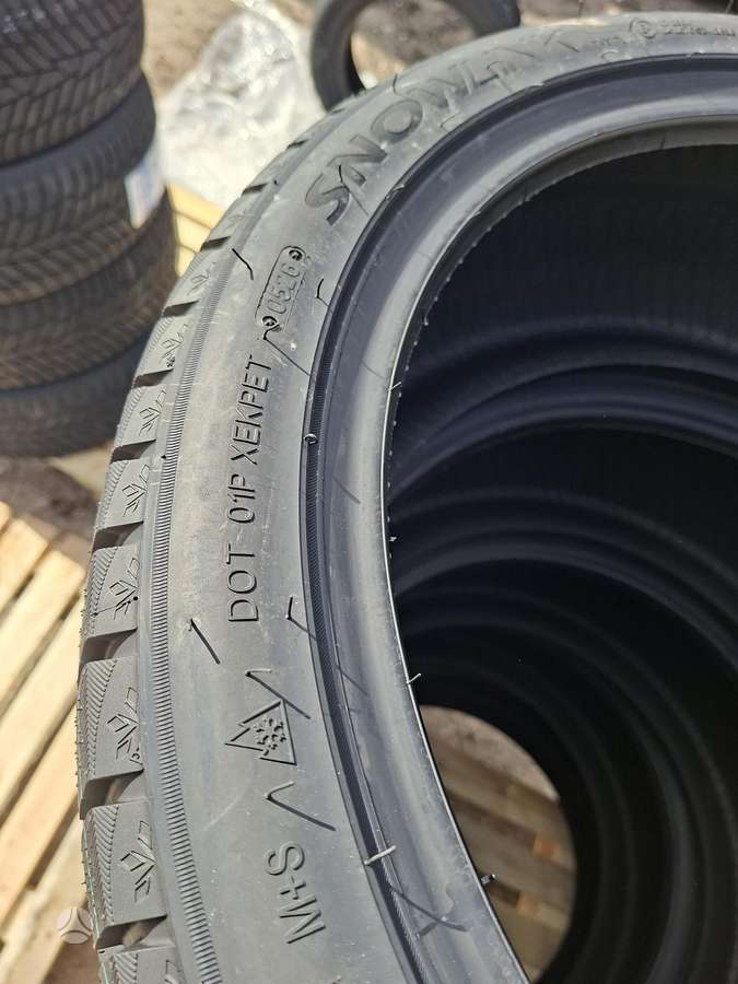 Triangle, žieminės 245/40 R20