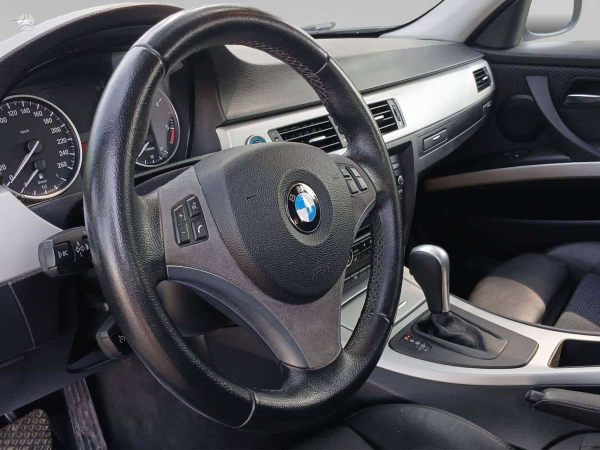 BMW 320, 2.0 l., universalas