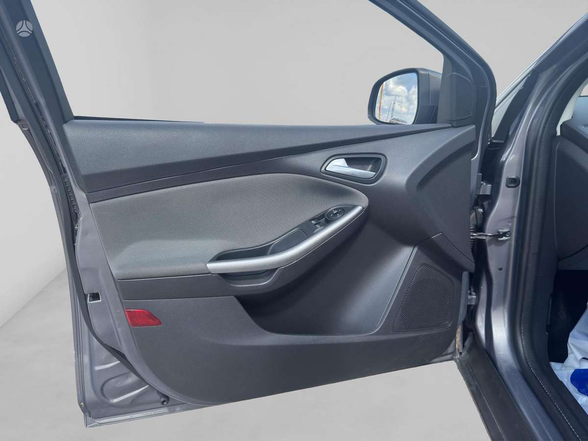 Ford Focus, 1.6 l., hatchback