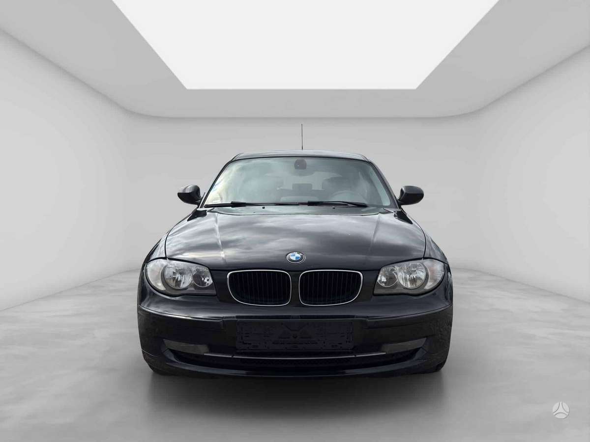 BMW 118, 2.0 l., hatchback